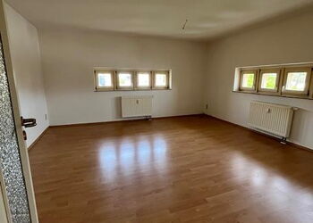 Wohnzimmer unten